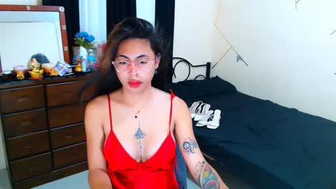 yourgoddesskyla online show from March 7, 2026, 12:46 pm