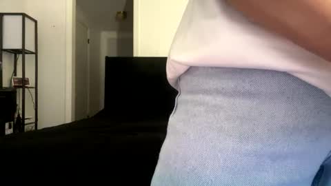 yourguuy21 online show from December 1, 2025, 2:05 am