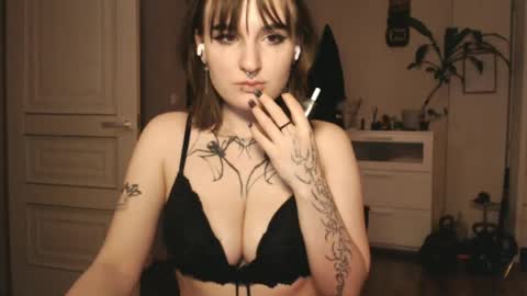 hanna online show from April 27, 2026, 1:58 am