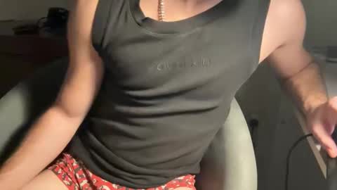 Snapshot of yourhotdude99 chatting on February 8, 2026, 5:27 pm yourhotdude99 online show from February 8, 2026, 5:27 pm