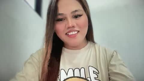 Snapshot of yourhotgirl_lyn chatting on June 8, 2026, 6:03 am yourhotgirl_lyn online show from June 8, 2026, 6:03 am