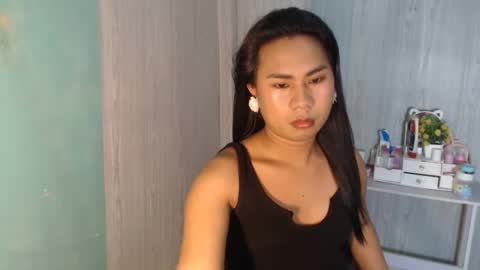 Mauie  online show from April 21, 2026, 2:37 am