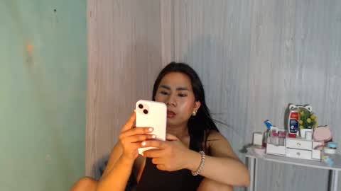 Snapshot of yourhottie_winxxx chatting on May 9, 2026, 1:00 am Mauie online show from May 9, 2026, 1:00 am