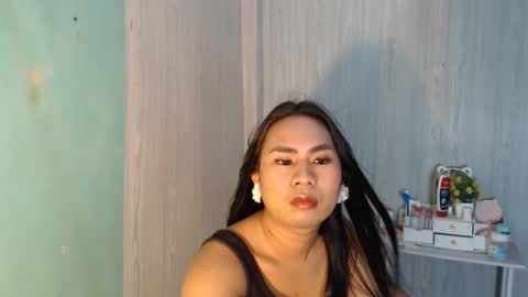 Snapshot of yourhottie_winxxx chatting on May 15, 2026, 11:01 pm Mauie online show from May 15, 2026, 11:01 pm