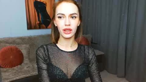 Snapshot of yourladysunshine chatting on January 9, 2025, 7:31 am Ksyusha online show from January 9, 2025, 7:31 am