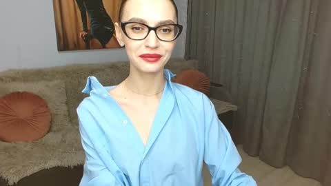 Snapshot of yourladysunshine chatting on January 14, 2025, 11:10 am Ksyusha online show from January 14, 2025, 11:10 am