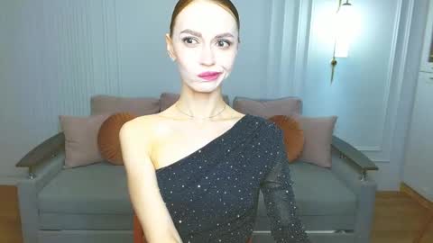 Snapshot of yourladysunshine chatting on February 14, 2025, 8:21 am Ksyusha online show from February 14, 2025, 8:21 am