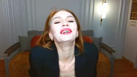 Snapshot of yourladysunshine chatting on February 22, 2025, 7:34 am Ksyusha online show from February 22, 2025, 7:34 am