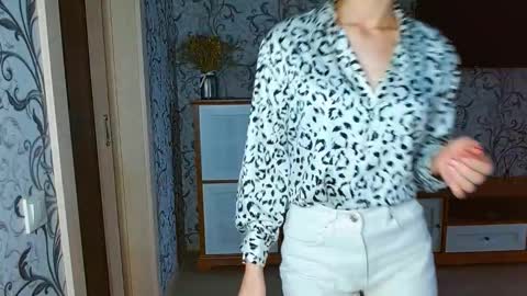 Snapshot of yourladysunshine chatting on September 15, 2025, 6:13 am Ksyusha online show from September 15, 2025, 6:13 am