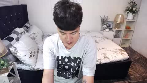 --               online show from November 24, 2025, 9:53 am