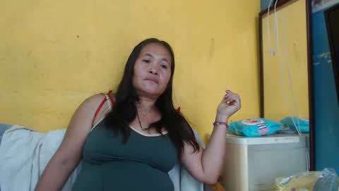 Snapshot of yourlove_regine chatting on January 14, 2025, 4:47 am Regine online show from January 14, 2025, 4:47 am