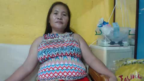 Snapshot of yourlove_regine chatting on January 16, 2025, 6:25 am Regine online show from January 16, 2025, 6:25 am