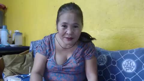 Snapshot of yourlove_regine chatting on January 24, 2025, 5:10 am Regine online show from January 24, 2025, 5:10 am