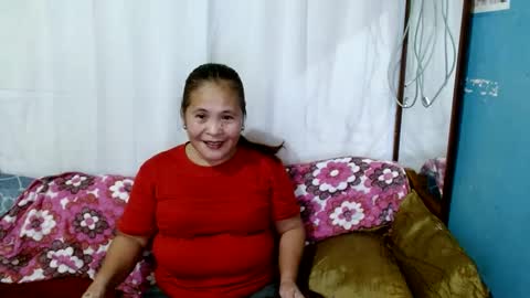 Snapshot of yourlove_regine chatting on February 15, 2025, 8:33 am Regine online show from February 15, 2025, 8:33 am