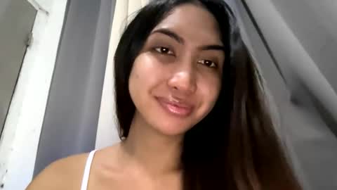 yourlovebella88 online show from January 7, 2026, 5:48 pm