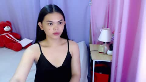 Snapshot of yourlovelytranspinay chatting on July 14, 2026, 12:57 am your lovely Dina online show from July 14, 2026, 12:57 am