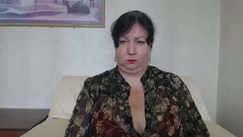 lANA online show from September 18, 2025, 8:38 am