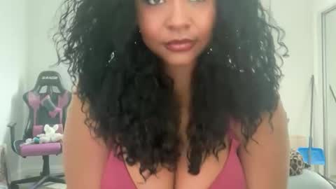 YOURMOMMY online show from January 15, 2026, 8:56 pm