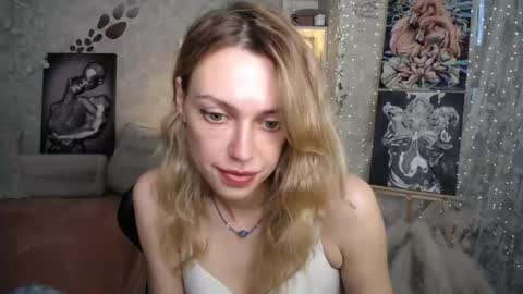 Snapshot of yournickyadamidi chatting on June 11, 2026, 4:16 pm Nicky online show from June 11, 2026, 4:16 pm