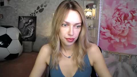 Snapshot of yournickyadamidi chatting on July 15, 2026, 4:23 pm Nicky online show from July 15, 2026, 4:23 pm