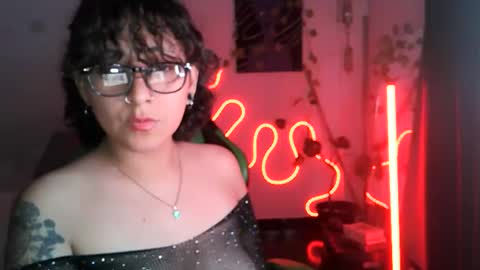Serena online show from November 25, 2025, 5:29 am