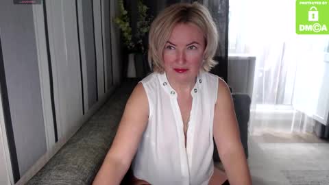 Snapshot of yourplanetoflove chatting on March 9, 2025, 11:25 am matypleazure online show from March 9, 2025, 11:25 am