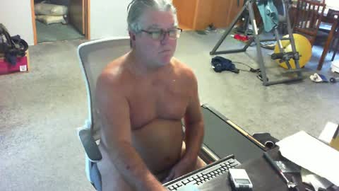 Snapshot of yourpoppi55 chatting on June 25, 2026, 11:37 am yourpoppi55 online show from June 25, 2026, 11:37 am