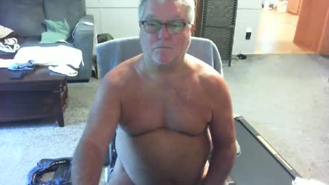 Snapshot of yourpoppi55 chatting on July 11, 2026, 12:08 pm yourpoppi55 online show from July 11, 2026, 12:08 pm