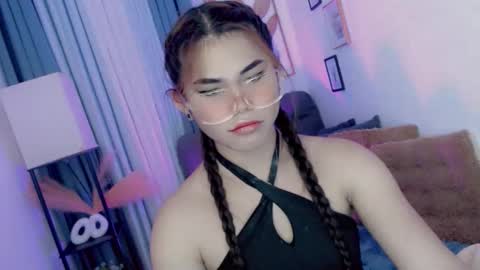 Snapshot of yourprettyblythe_ts chatting on March 26, 2026, 7:25 am yourprettyblythe_ts online show from March 26, 2026, 7:25 am