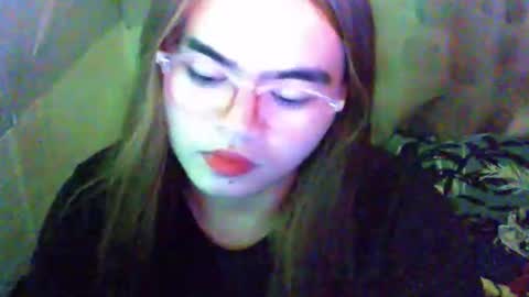 Snapshot of yourprincessthea chatting on April 23, 2026, 7:05 pm yourprincessthea online show from April 23, 2026, 7:05 pm