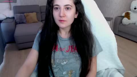 Yourr Muse online show from February 24, 2025, 5:11 am