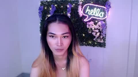 Snapshot of yoursexservice chatting on December 18, 2024, 12:43 am online show from December 18, 2024, 12:43 am