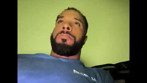 Snapshot of yoursexydaddy79 chatting on October 12, 2025, 11:37 pm mother fucker online show from October 12, 2025, 11:37 pm