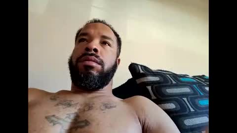 Snapshot of yoursexydaddy79 chatting on November 4, 2025, 2:16 pm mother fucker online show from November 4, 2025, 2:16 pm