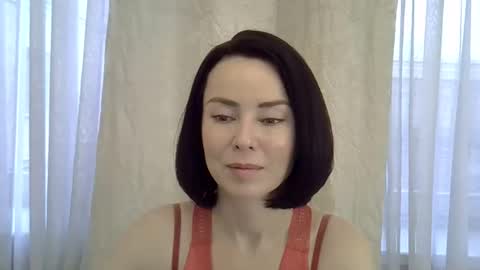 yoursofia_ online show from November 28, 2025, 11:24 am