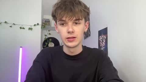 yoursweetyguy online show from April 21, 2026, 2:34 pm