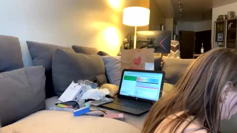 Alison online show from January 25, 2025, 11:00 pm