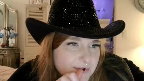 Snapshot of yourthickgingergoddess chatting on July 1, 2026, 4:03 am yourthickgingergoddess online show from July 1, 2026, 4:03 am