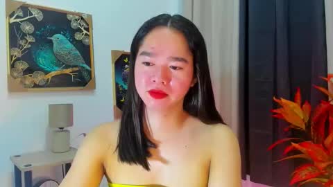 yourtinybunny online show from November 25, 2025, 3:50 am