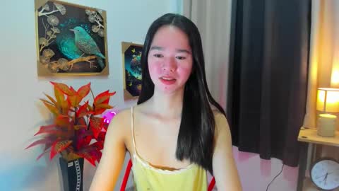 yourtinybunny online show from April 14, 2026, 10:49 pm