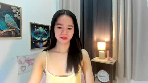 Snapshot of yourtinybunny chatting on June 25, 2026, 10:42 am yourtinybunny online show from June 25, 2026, 10:42 am