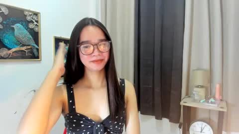 Snapshot of yourtinybunny chatting on July 4, 2026, 12:22 pm yourtinybunny online show from July 4, 2026, 12:22 pm