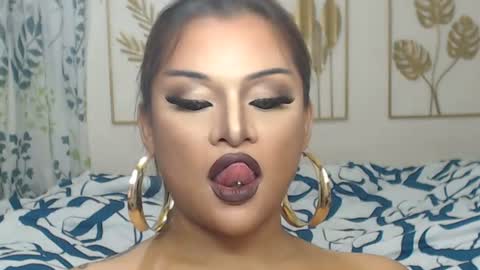 Snapshot of yourtrannyqueenxxx chatting on June 25, 2026, 10:14 pm Anastacia Grey online show from June 25, 2026, 10:14 pm