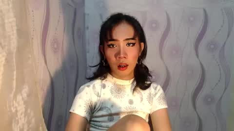 yourwife_material99 online show from March 18, 2026, 2:42 pm