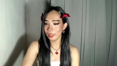 yourwife_material99 online show from April 28, 2026, 4:01 pm