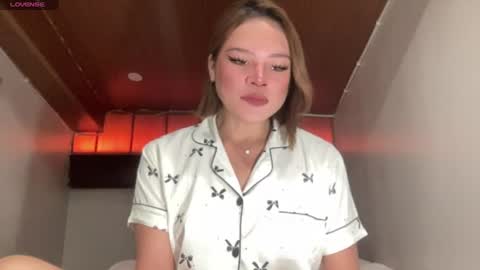 Snapshot of yourwildestdreamgirl chatting on June 24, 2026, 1:04 am ANDREA online show from June 24, 2026, 1:04 am