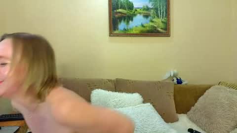 YourXQueen online show from May 22, 2026, 6:20 am