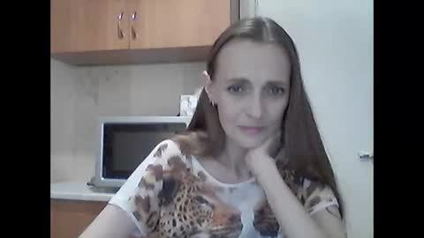 Snapshot of youur_light chatting on May 19, 2026, 5:41 pm Youur light online show from May 19, 2026, 5:41 pm