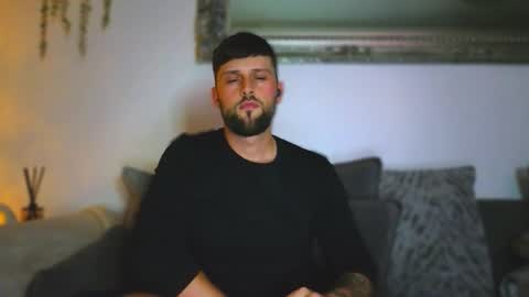 youzername2 online show from December 22, 2025, 11:57 pm