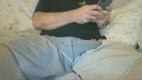 Yoyozee online show from February 4, 2025, 7:18 am